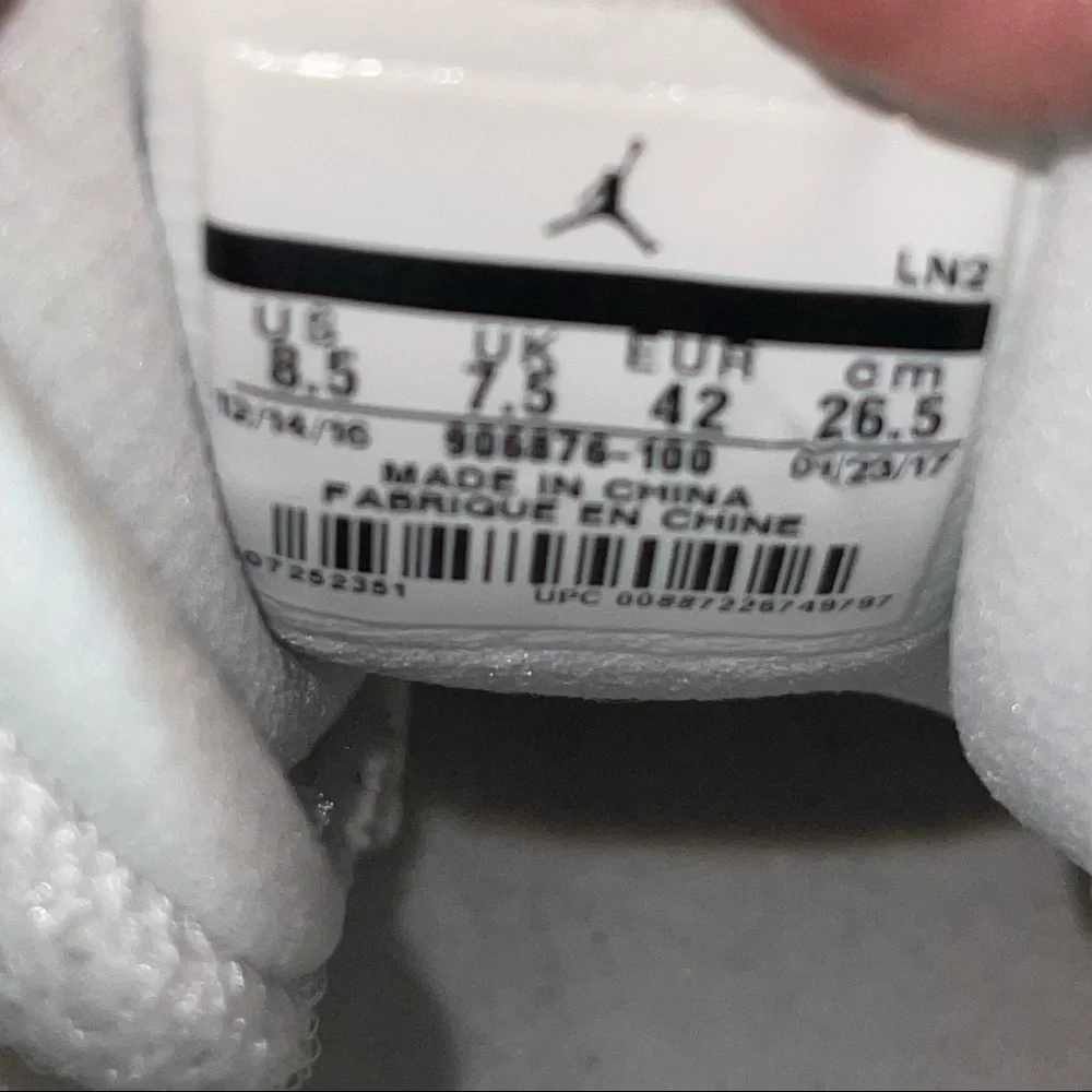 Jordan Jumpman Pros Man Shoes Size 8.5